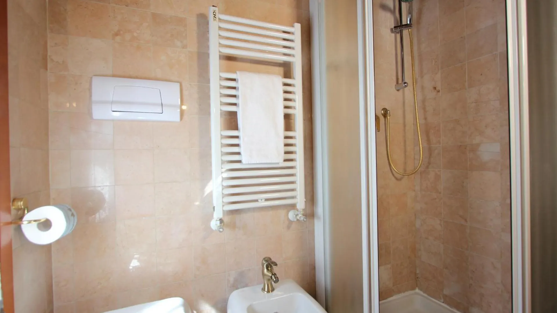 Frari Prestige Canal View Venice Apartment