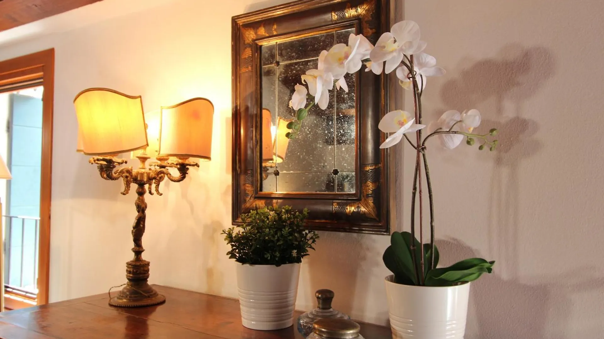 Frari Prestige Canal View Venice Apartment