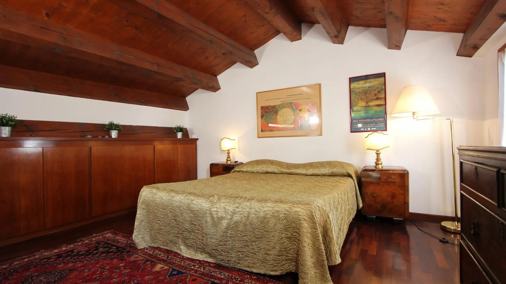 Apartment Frari Prestige Canal View Venice